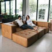 Sofá na Caixa modular 3 lugares Poli-Couro Marrom - 1 Braço com Chaise